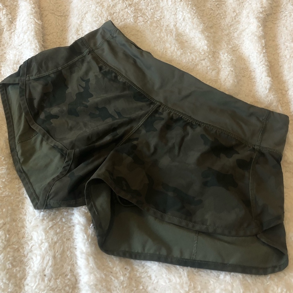 Lululemon speed up short